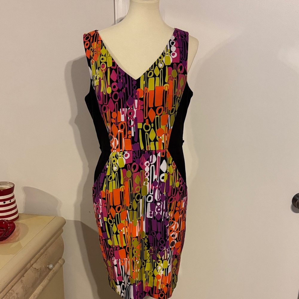 London Times Multicolor Abstract Sheath Dress with Black Side Panels